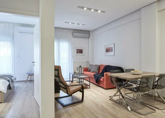 Modern Elegant Apt At Kolonaki